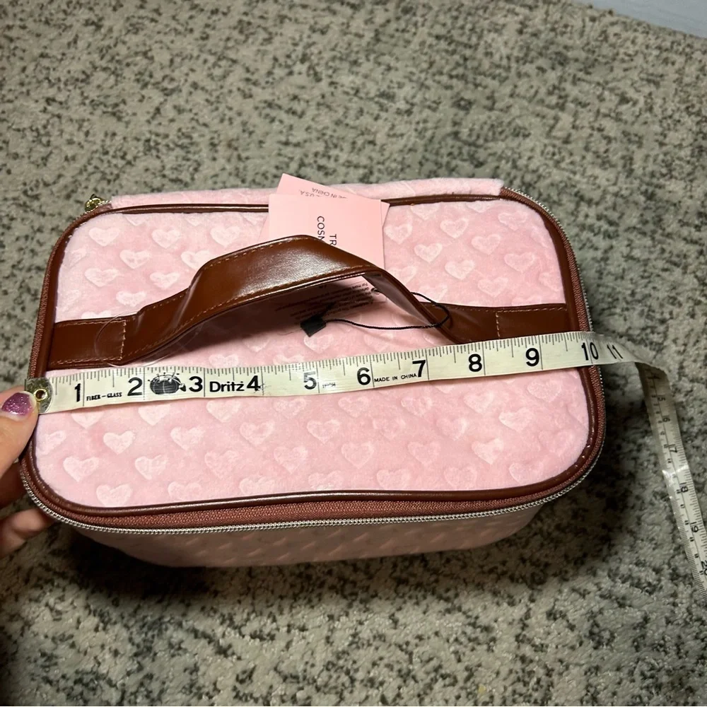 NWT Juicy Couture Baby Pink Velour Heart Print Zip-Up Cosmetic Travel Bag